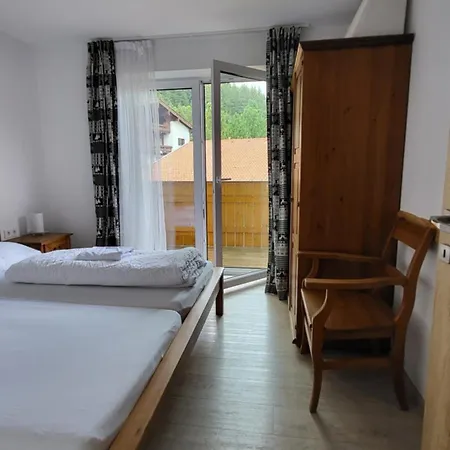 Homestay Amalia Haus Tux