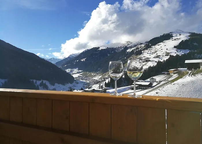 Homestay Amalia Haus *