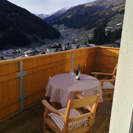 Homestay Amalia Haus Tux