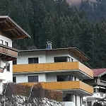 홈스테이 Amalia Haus *